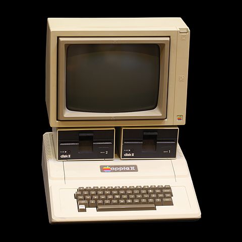 480px-Apple_II_IMG_4212