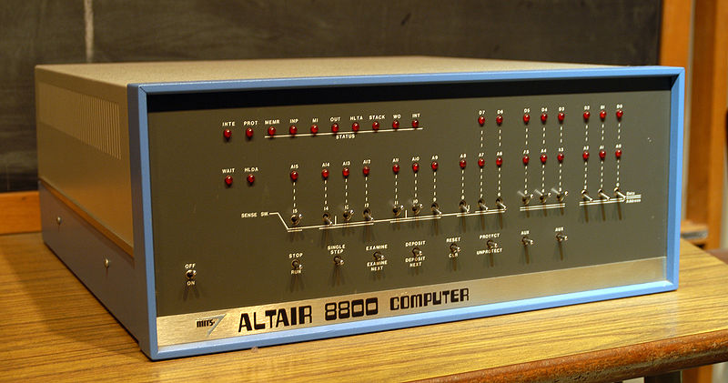 800px-Altair_8800,_Smithsonian_Museum