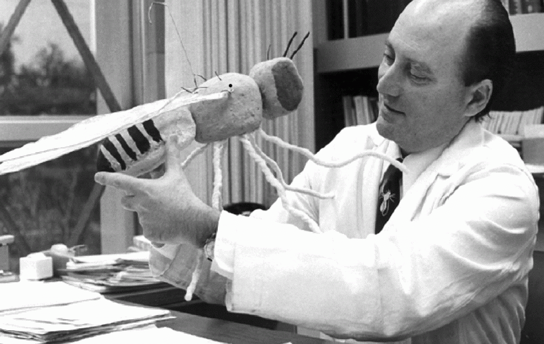 ÜÇ BİLİMİ BİR ÖMRE SIĞDIRDI: SEYMOUR BENZER (1921-2007)