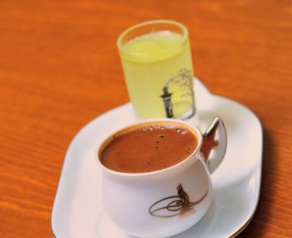 BİNLERCE ÖPÜCÜKTEN TATLI: KAHVE